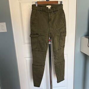 H&M Green Cargo Pants size 4
